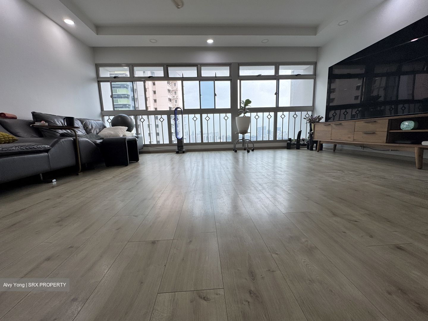 Blk 52 Forfar Heights (Queenstown), HDB 5 Rooms #558203911